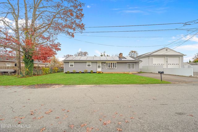 1109 Spar Avenue, Beachwood, NJ 08722