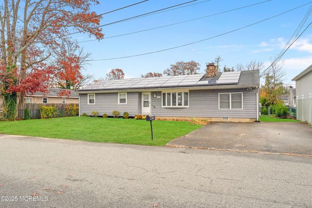 1109 Spar Avenue, Beachwood, NJ 08722