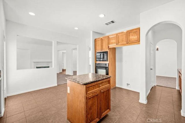 31900 Via Santa Elena, Winchester, CA 92596