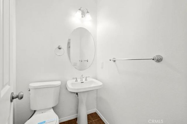 31900 Via Santa Elena, Winchester, CA 92596