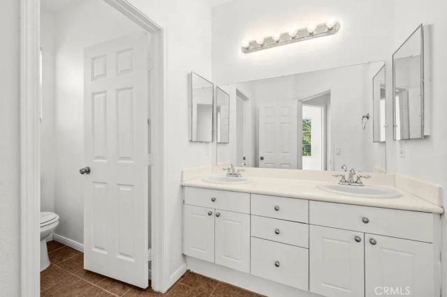 31900 Via Santa Elena, Winchester, CA 92596