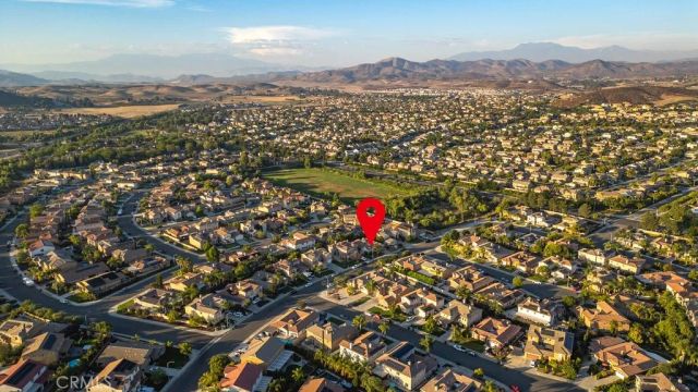 31900 Via Santa Elena, Winchester, CA 92596