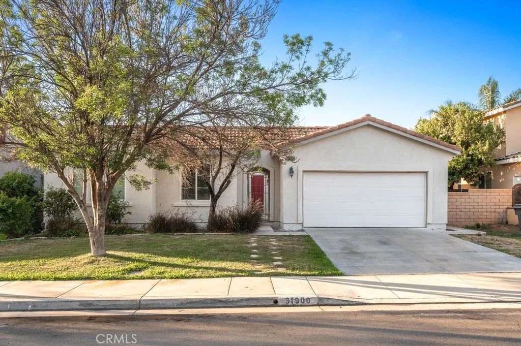 31900 Via Santa Elena, Winchester, CA 92596