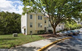 1 PICKERING CT #1-102, Germantown, MD 20874