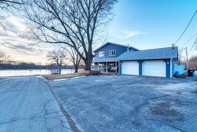 1847 Lakewood Drive, Wilmington, IL 60481