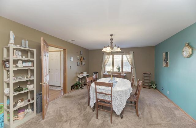 1847 Lakewood Drive, Wilmington, IL 60481