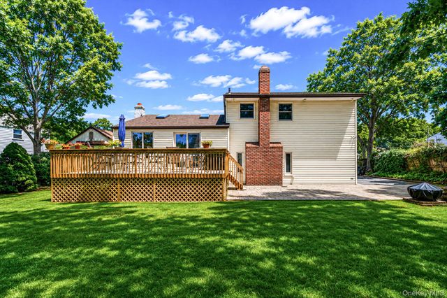 34 Campo Avenue, Selden, NY 11784