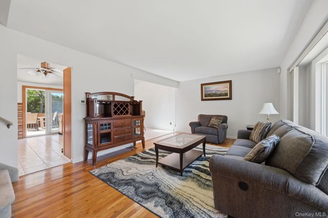 34 Campo Avenue, Selden, NY 11784