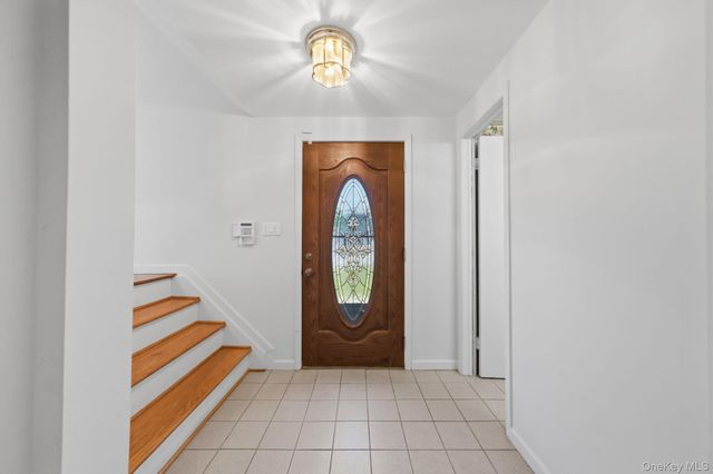 34 Campo Avenue, Selden, NY 11784