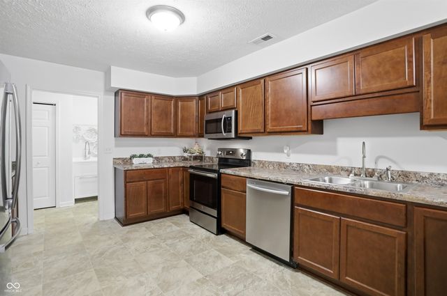 6124 Timber Lake Boulevard, Indianapolis, IN 46237