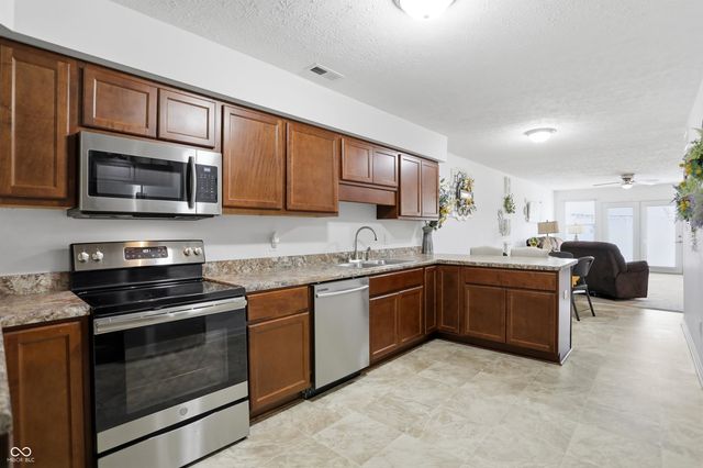 6124 Timber Lake Boulevard, Indianapolis, IN 46237