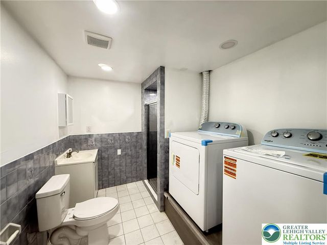 8066 Red Squirrel Drive, Coolbaugh Twp, PA 18466