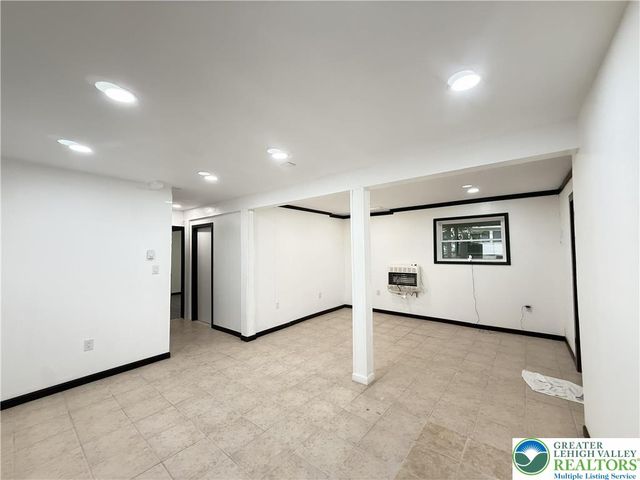 8066 Red Squirrel Drive, Coolbaugh Twp, PA 18466