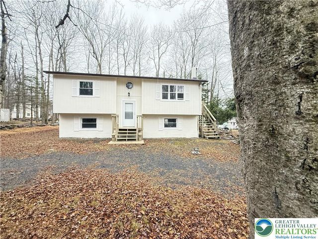8066 Red Squirrel Drive, Coolbaugh Twp, PA 18466