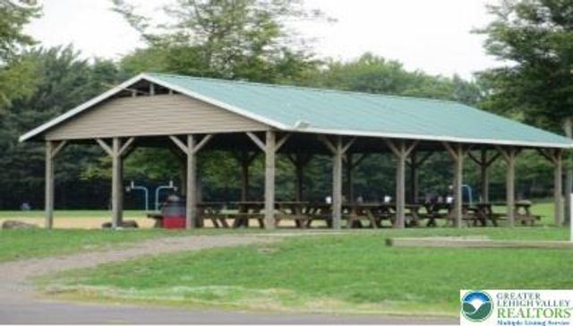 8066 Red Squirrel Drive, Coolbaugh Twp, PA 18466