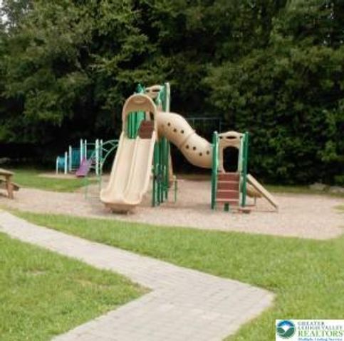 8066 Red Squirrel Drive, Coolbaugh Twp, PA 18466