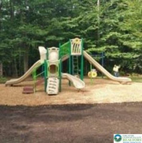 8066 Red Squirrel Drive, Coolbaugh Twp, PA 18466