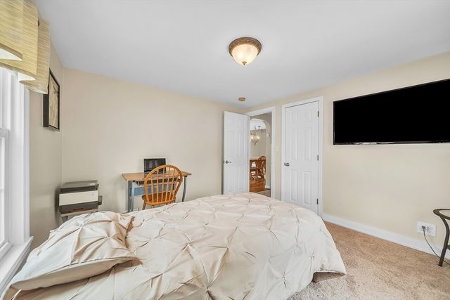 51 Barrington Rd, Longmeadow, MA 01106