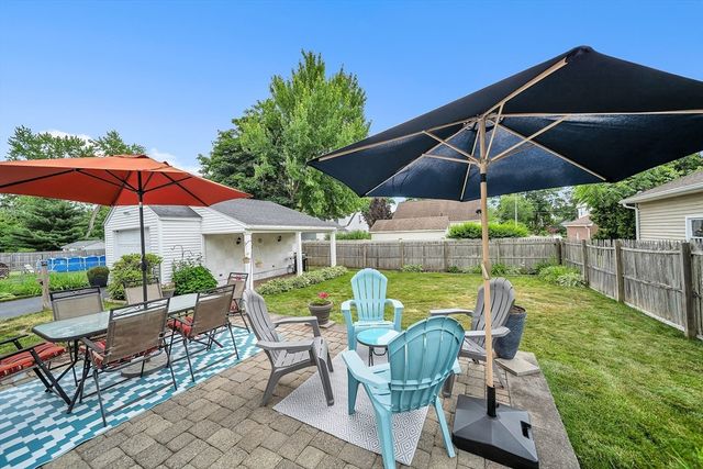 51 Barrington Rd, Longmeadow, MA 01106