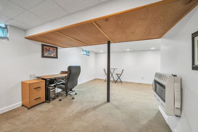 51 Barrington Rd, Longmeadow, MA 01106