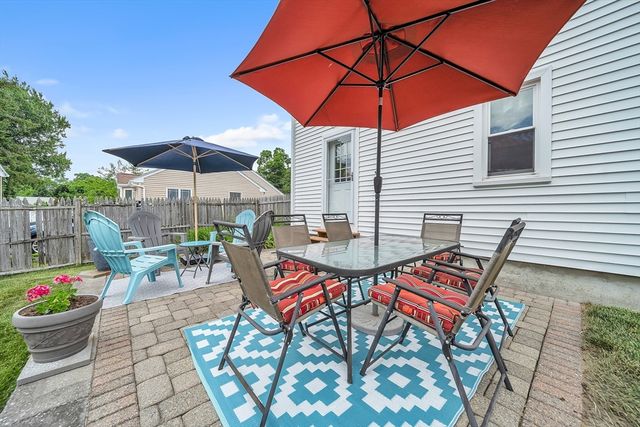 51 Barrington Rd, Longmeadow, MA 01106