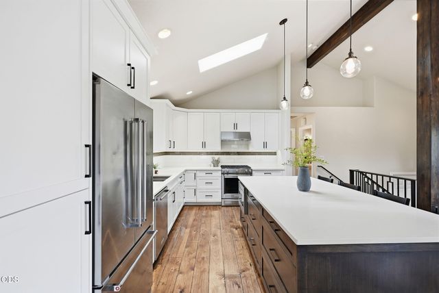 1960 NW Keenan Court, Bend, OR 97703
