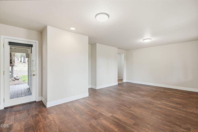 1960 NW Keenan Court, Bend, OR 97703