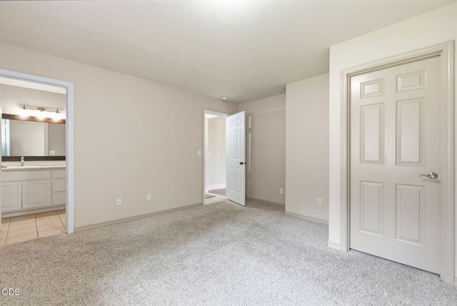 1960 NW Keenan Court, Bend, OR 97703