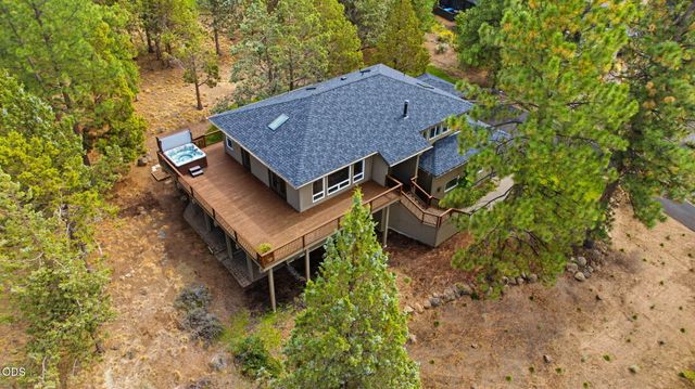 1960 NW Keenan Court, Bend, OR 97703