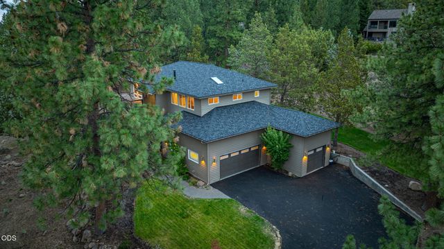 1960 NW Keenan Court, Bend, OR 97703