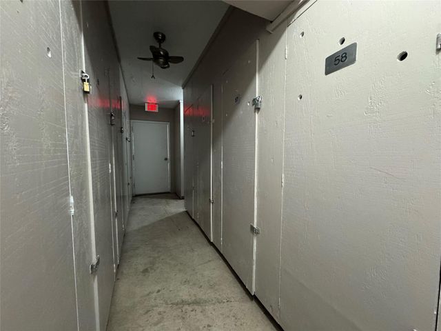 5050 Ambassador Way 210, Houston, TX 77056