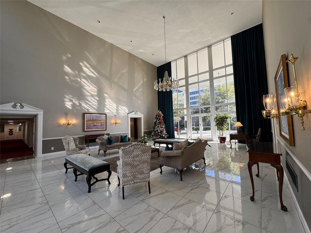 5050 Ambassador Way 210, Houston, TX 77056