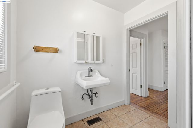 370 E 14Th St, San Leandro, CA 94577