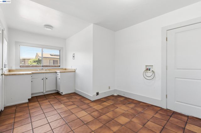 370 E 14Th St, San Leandro, CA 94577