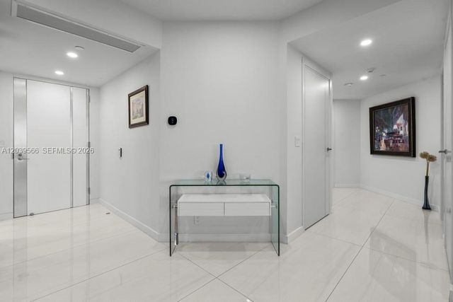 19500 Turnberry Way 16B, Aventura, FL 33180