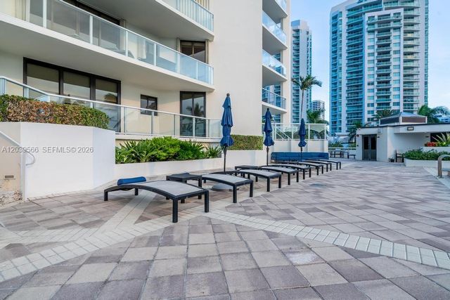 19500 Turnberry Way 16B, Aventura, FL 33180