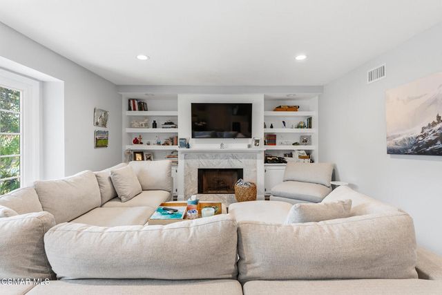 11894 Darby Avenue, Porter Ranch, CA 91326