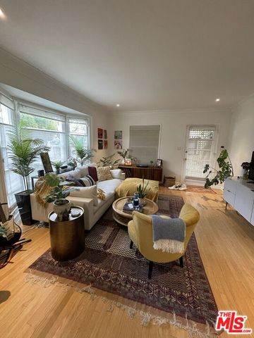 1173 Masselin Avenue, Los Angeles, CA 90019
