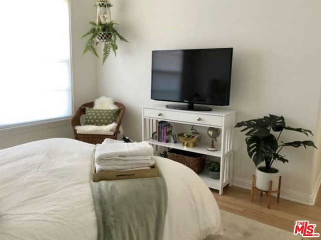 1173 Masselin Avenue, Los Angeles, CA 90019