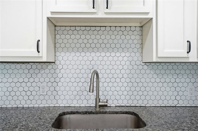 2703 Tihart Way, Beavercreek, OH 45430