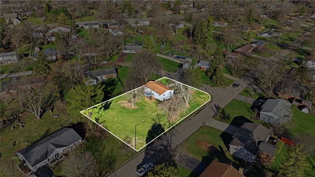 2703 Tihart Way, Beavercreek, OH 45430