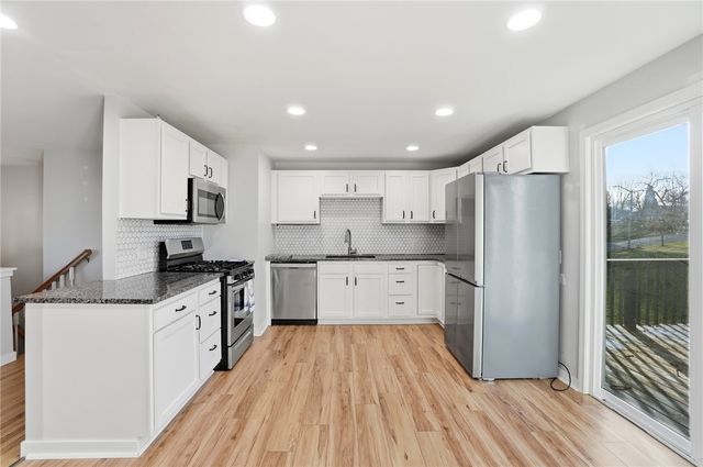 2703 Tihart Way, Beavercreek, OH 45430