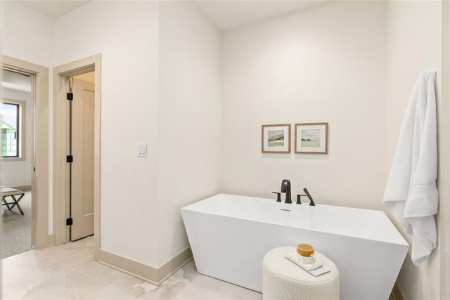 1348 S Auburn Place, West Des Moines, IA 50266