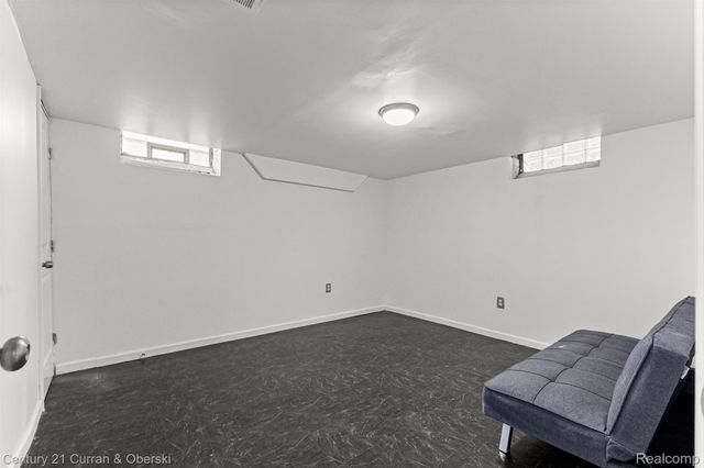 15805 Lindsay Street, Detroit, MI 48227