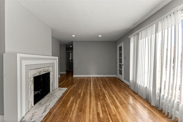 15805 Lindsay Street, Detroit, MI 48227