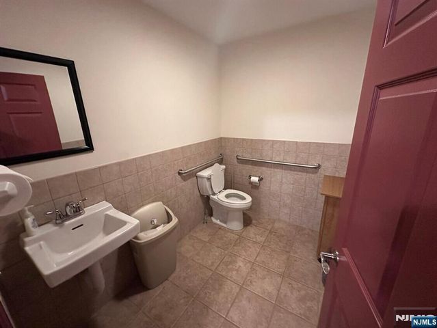 85 Hopper Avenue, Waldwick, NJ 07463