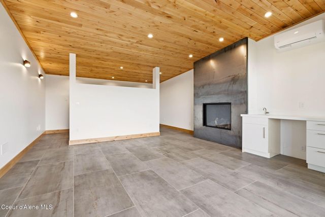 277 Blizzard Drive, Sandpoint, ID 83864