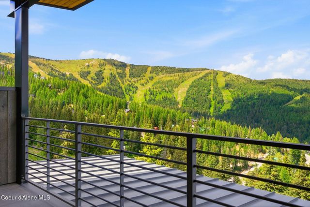 277 Blizzard Drive, Sandpoint, ID 83864