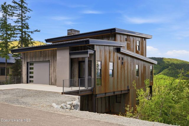 277 Blizzard Drive, Sandpoint, ID 83864