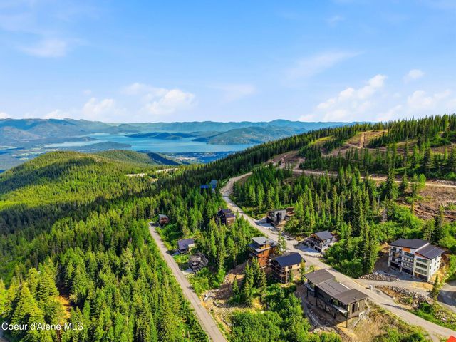 277 Blizzard Drive, Sandpoint, ID 83864